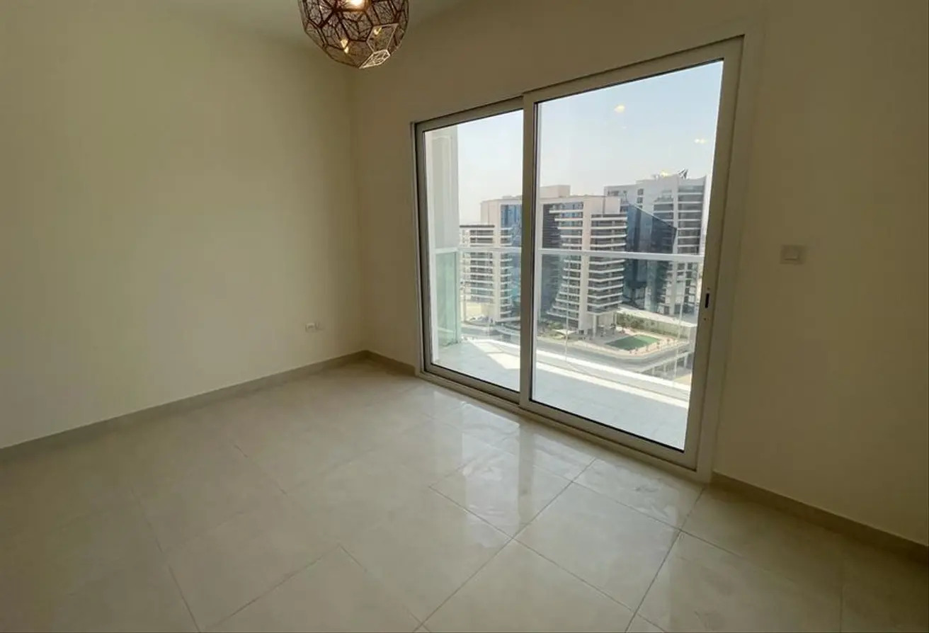 استودیو بیزنس بی B107 - تصویر 2